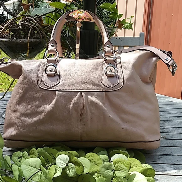 COACH LEATHER PURSE 👛 - Picture 8 of 17